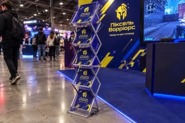 Буклетниця-трансформер на виставці геймерської техніки